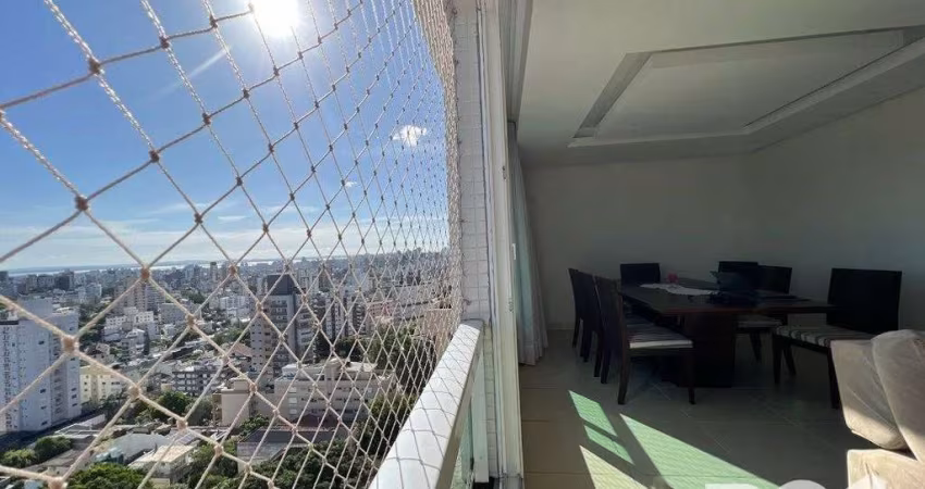 Espetacular apartamento para ALUGAR mobiliado com eletrodomésticos, 3 dormitórios, 2 vagas cobertas, infra completa no coração do Bairro Petrópolis.