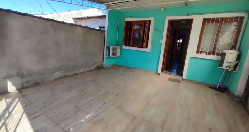 Casa no bairro Hípica - 2 dormitórios