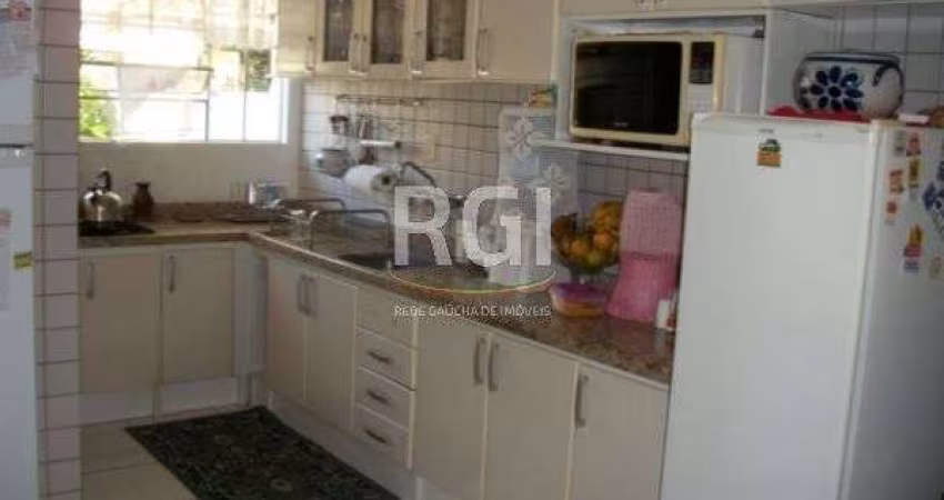 Casa para Venda - 185m², 3 dormitórios, 3 vagas - Santa Maria Goretti
