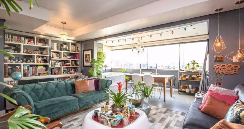 Apartamento 3 Suites/quartos no bairro Menino Deus, em Porto Alegre