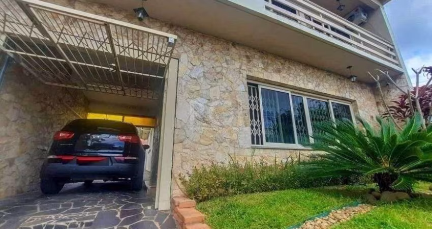 Excelente casa com 3 dormitórios e 3 vagas de garagem