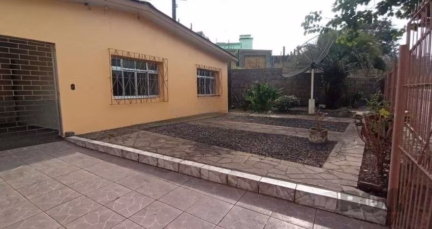 Casa de 2 dormitórios no bairro Campo Novo