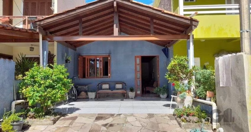 Casa em condomínio, 81m², 3 dormitórios, 2 vagas no bairro Espírito Santo