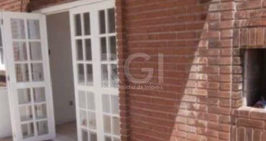 Casa Condominio em Porto Alegre, no bairro Vila Jardim, com 2 dormitório(s), e 2 banheiros, à venda.