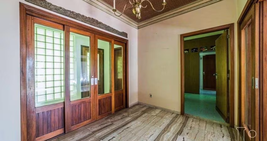 Casa para Venda - 450m², 3 dormitórios, sendo 1 suites, Vila Conceição
