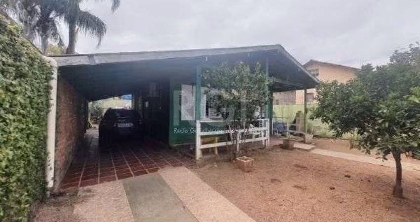 Casa para Venda - 120m², 3 dormitórios, sendo 1 suites, 2 vagas - Ipanema/ Bahamas