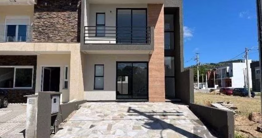Casa Condominio em Porto Alegre, no bairro Campo Novo, com 3 dormitório(s), e 3 banheiros, à venda.