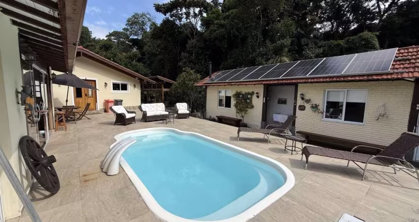 Casa em Condomínio para Venda em Teresópolis, Fazenda Boa Fé, 3 dormitórios, 3 suítes, 2 banheiros, 4 vagas