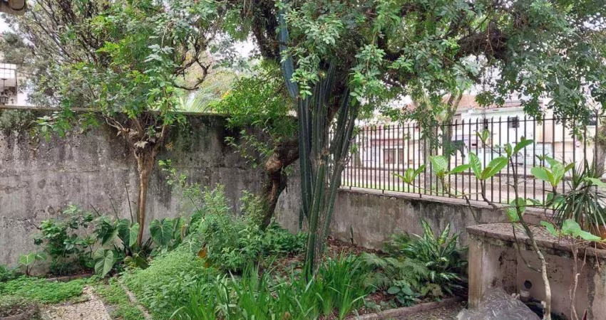 SOBRADO 03 DORMITÓRIOS 2 BANHEIROS EDÍCULA QUINTAL 2 VAGAS 160 m² MARAPÉ