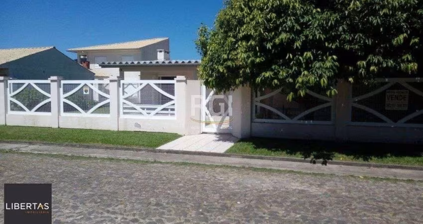 Casa 3 dormitórios à venda Atlântida Sul Xangri-Lá/RS
