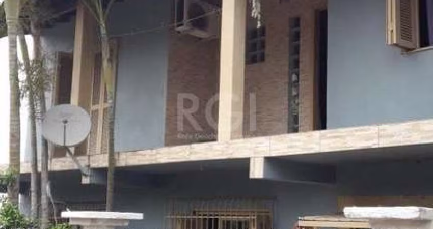 Casa para Venda - 180m², 4 dormitórios, Vargas