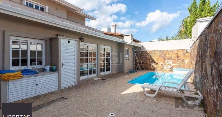 Casa Condominio para Venda - 300m², 4 dormitórios, sendo 2 suites, 2 vagas - Ipa