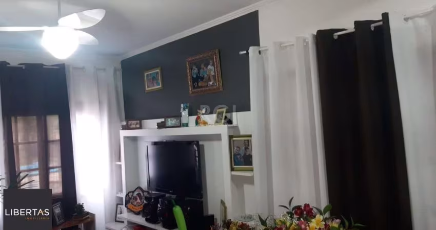 Casa em condomínio com 168,03m² com 3 dormitórios, 1 suíte, vagas de garagem, no