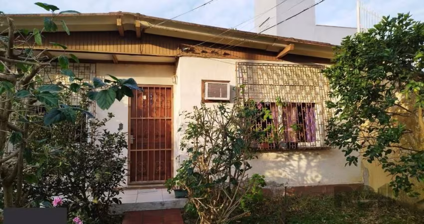 Casa 2 dormitórios, 2 vagas, Bairro Parque dos Maias