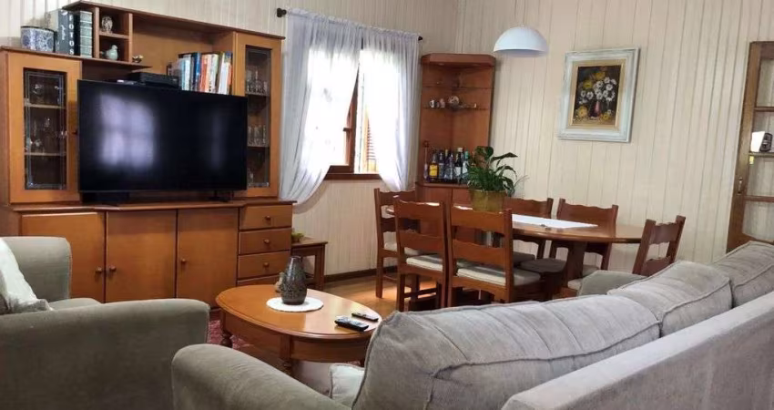 Casa á venda  com 3 quartos,  150,00 m² Privativos , Centro de Canoas