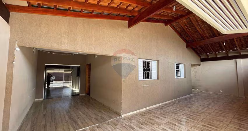 'Casa Perfeita à venda no Jardim Chaparral, 03 dormitórios - Mogi Guaçu-SP'
