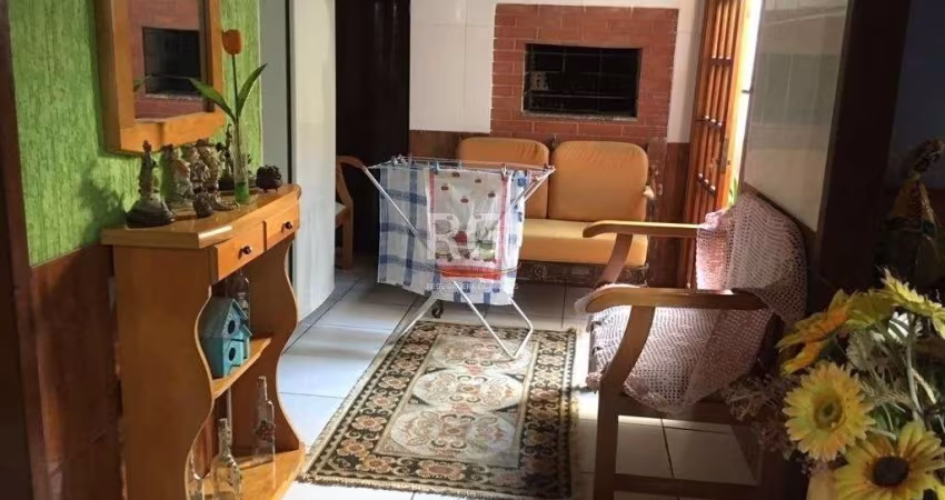 Casa para Venda - 220m², 4 dormitórios, sendo 2 suites, 3 vagas - Restinga