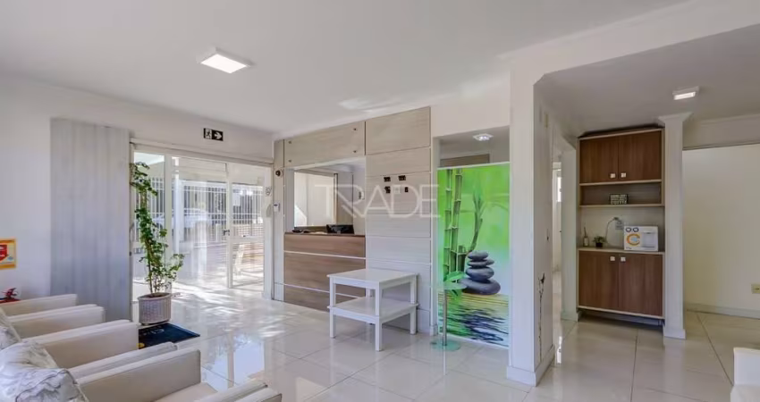 Casa com 3 quartos à venda na Rua Pinaré, 203, Vila Assunção, Porto Alegre