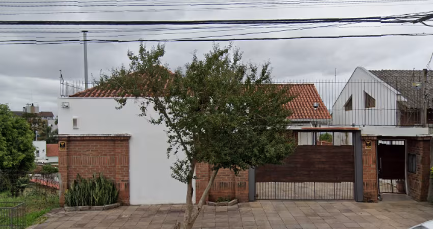 Casa de 118 m², com 03 dormitórios (sendo um deles uma suíte), para venda