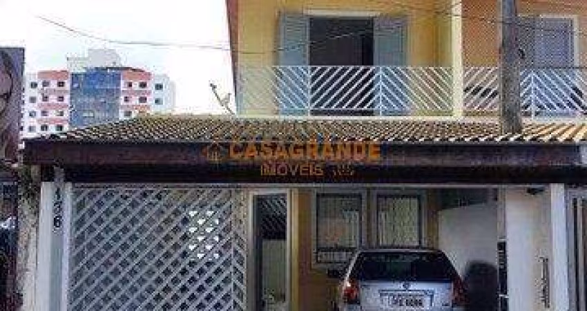Casa/Sobrado com 04 quartos a Venda no Jardim Augusta