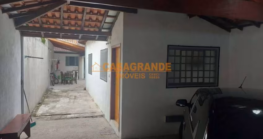 Casa com 3 quartos- 250 m²- Santana