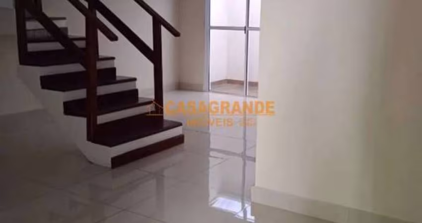 Casa com 3 quartos em Condomínio Residencial Canto dos Ipês