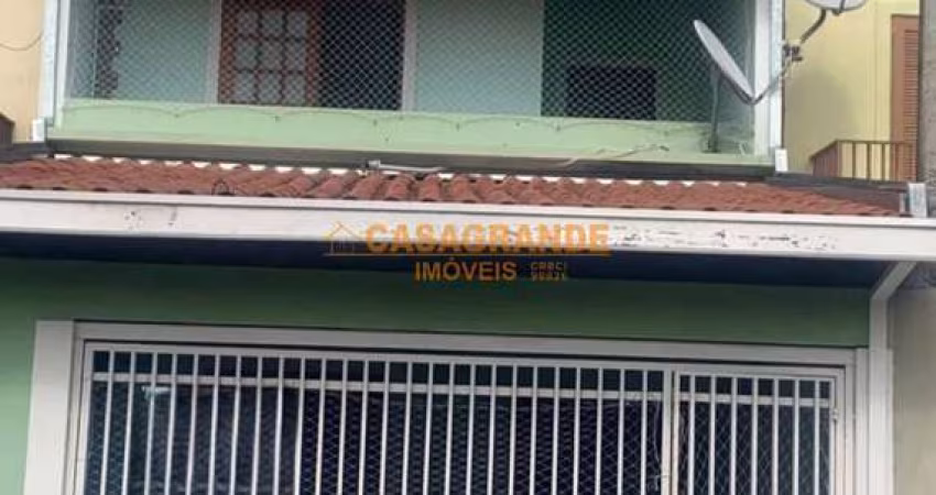 Casa com 2 quartos Bosque dos Ipês