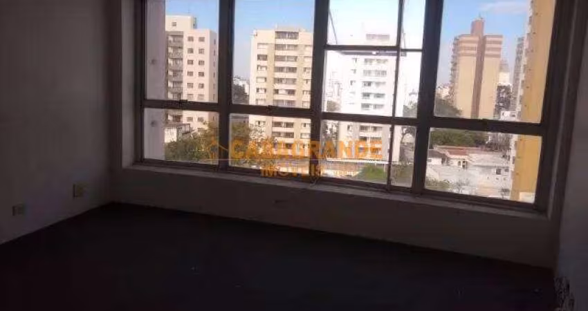 Sala à Venda no Ed Saint James - 35m²