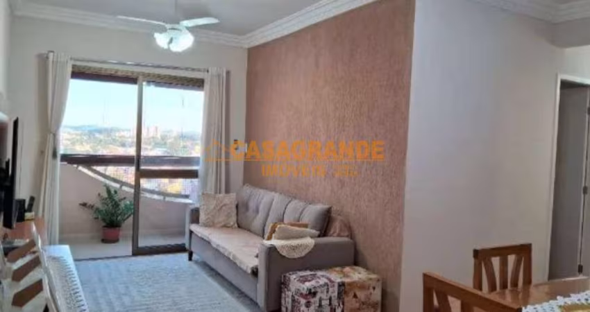 Apartamento com 3 quartos no Jardim Satélite