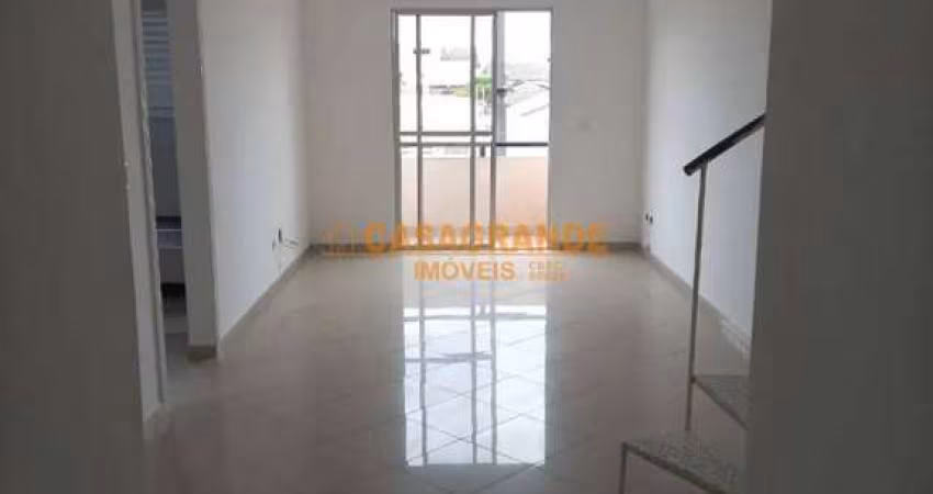 Apartamento Duplex com 03 quartos, 86m² no Cidade Morumbi SJC