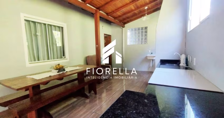 Casa com 3 dormitórios sendo 1 suite, em Forquilhas, São José/SC