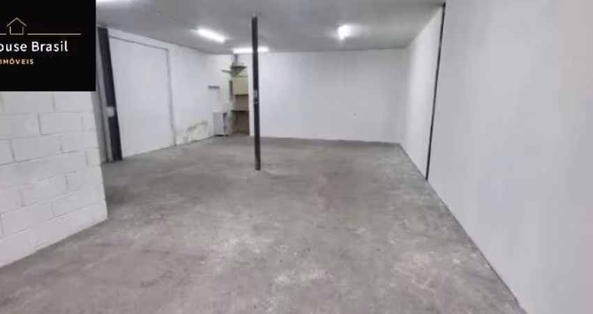Galpão Comercial para Locação no Brás, São Paulo-SP: 72m², 1 Banheiro, Entrada para Caminhões. Agende sua Visita!