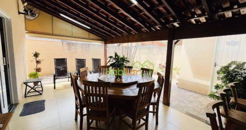 Casa com 2 dormitórios à venda, 115 m² por R$ 560.000 - Loteamento Residencial Regissol - Mirassol/SP