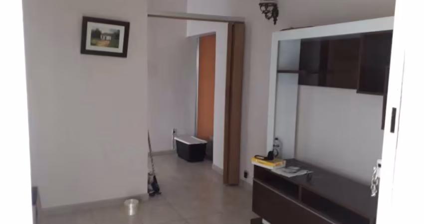 Apartamento com 2 dormitórios à venda no Centro