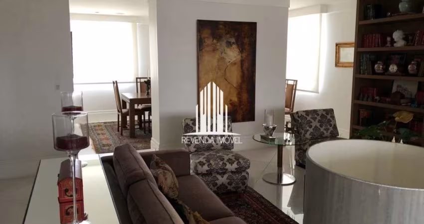 Apartamento no condomínio Itaigara no Morumbi 337m²  4 suítes 5 banheiros 5 vagas