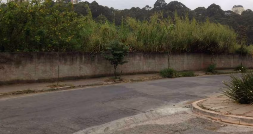 Terreno à venda no Jardim Ampliação com 2.300m²