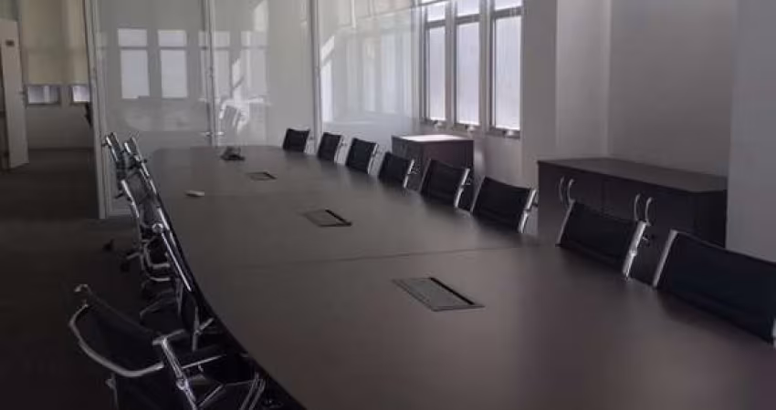 Sala comercial 785m² e 12 vagas