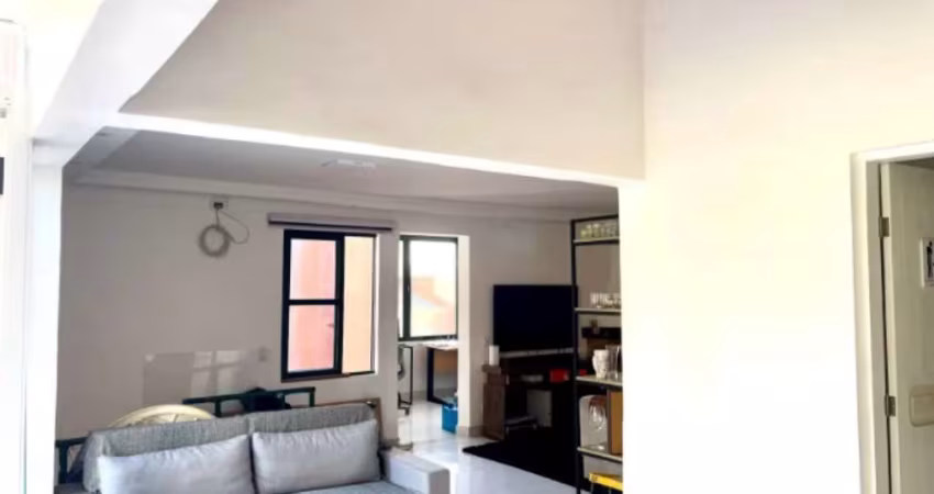 Apartamento no Condomínio  Villas de São Paulo no Jardim Marajoara com 194m² 3 dormitórios 1 suíte 3 banheiros 2 vagas