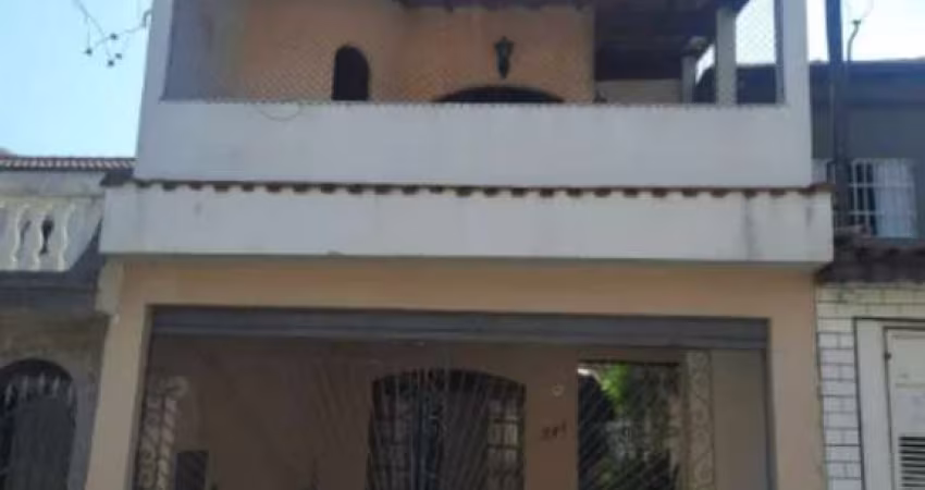 Sobrado à venda na Vila Nova com 105m² 3 dormitórios 2 banheiros 1 vaga