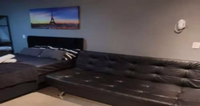 Studio no Condomínio Moment Metrô Conceição na Vila Parque Jabaquara com 28m² 1 dormitório 1 banheiro 1 vaga
