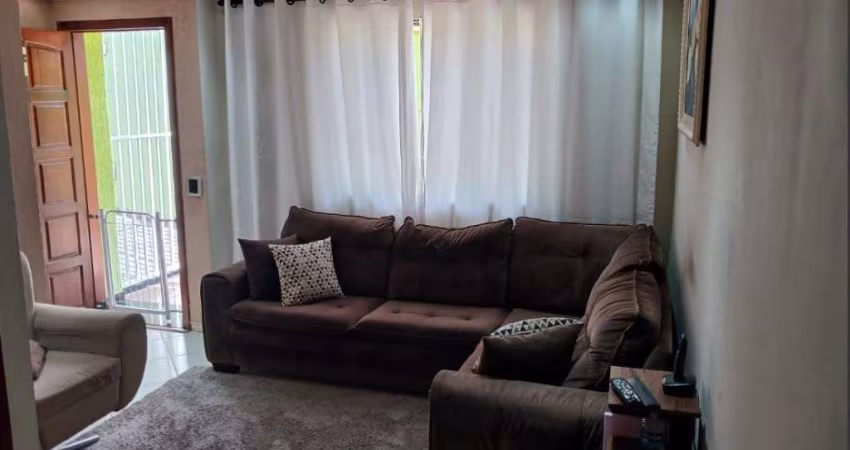 Casa a venda na Vila Esperança com 74m² 3 dormitórios 1 suíte 3 banheiros 1 vaga