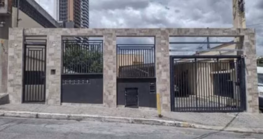Casa em Condomínio á venda Mobiliado 70 m² - 2 Quartos,  banheiros, Sacada, 1 vaga  - Vila Esperança