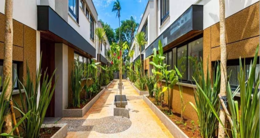 Imperdível Casa em Condomínio à Venda em Santo Amaro, São Paulo - SP: 4 Quartos, 4 Suítes, 6 Banheiros, 4 Vagas, 450m²!