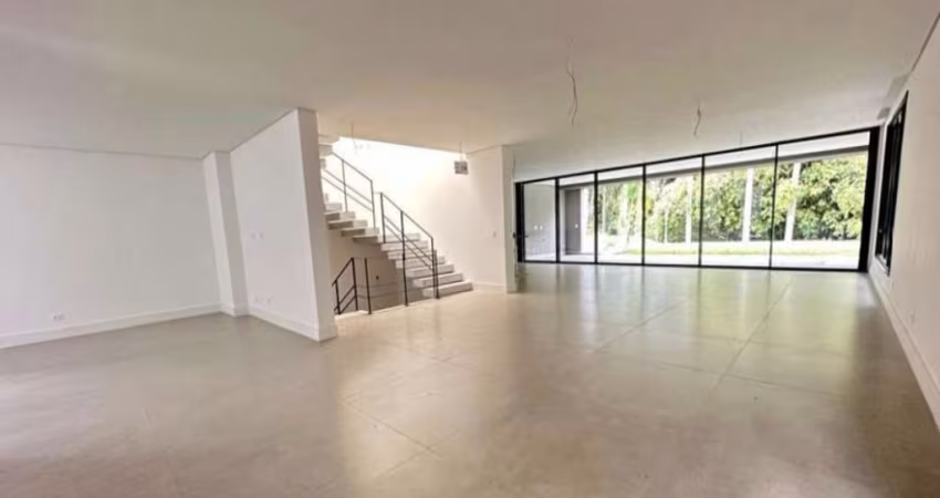 Hípica Max Garden Alameda Calicut, 72, Granja Julieta. Casa de condomínio à venda. 838 m², jardim privativo com piscina, 4 suítes e 6 vagas.
