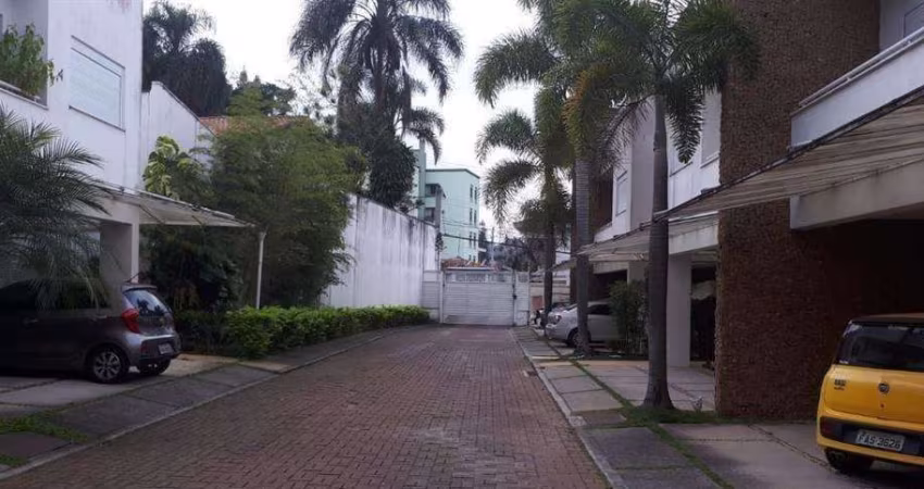 Casa à venda 300m² com 4 dormitórios 2 suítes 3 vagas na Freguesia do Ó.