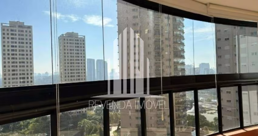 Apartamento à locaçã na Panamby com 160M2 3 suites e 4 vagas de garagem