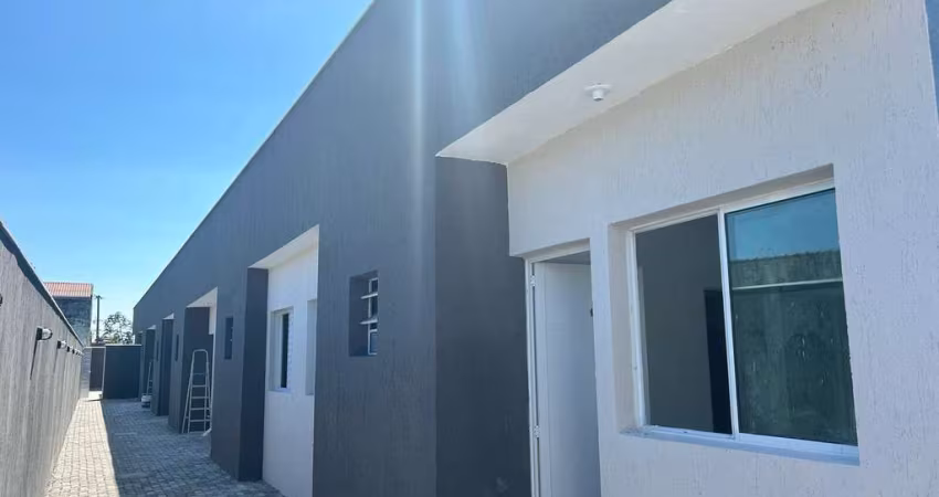 CASA EM CONDOMÍNIO COM PISCINA E CHURRASQUEIRA PRIVATIVA ITANHAÉM/SP