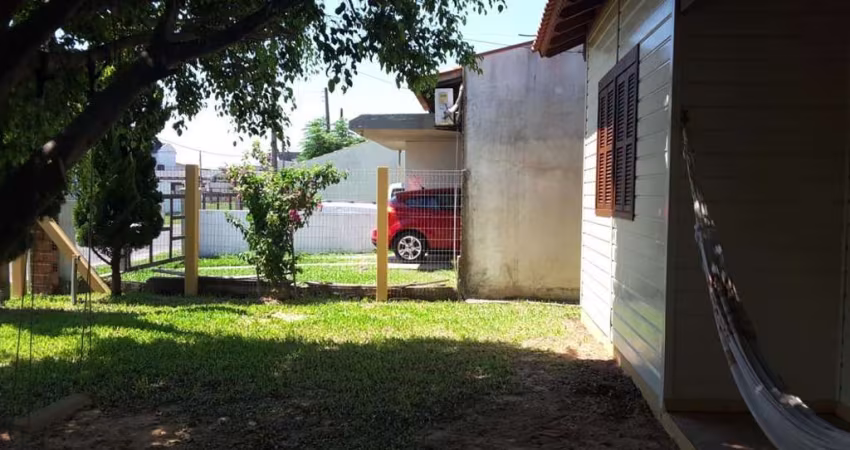Casa para Venda em Tramandaí, centro, 2 dormitórios, 1 banheiro, 2 vagas