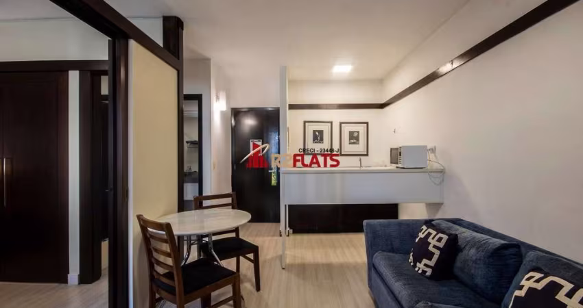 Flat com ótimo preço no bairro Alphaville. Confira!