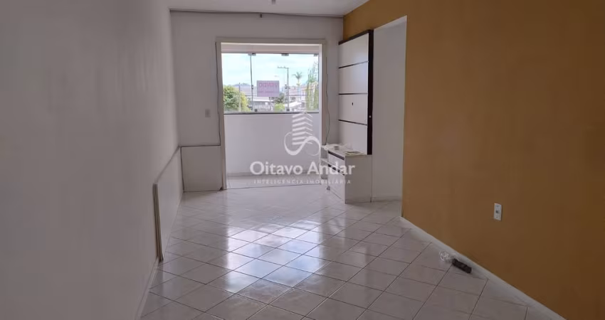Apartamento à Venda com 2 quartos, 1 banheiro, 1 vaga e 50m² por R$ 349.000